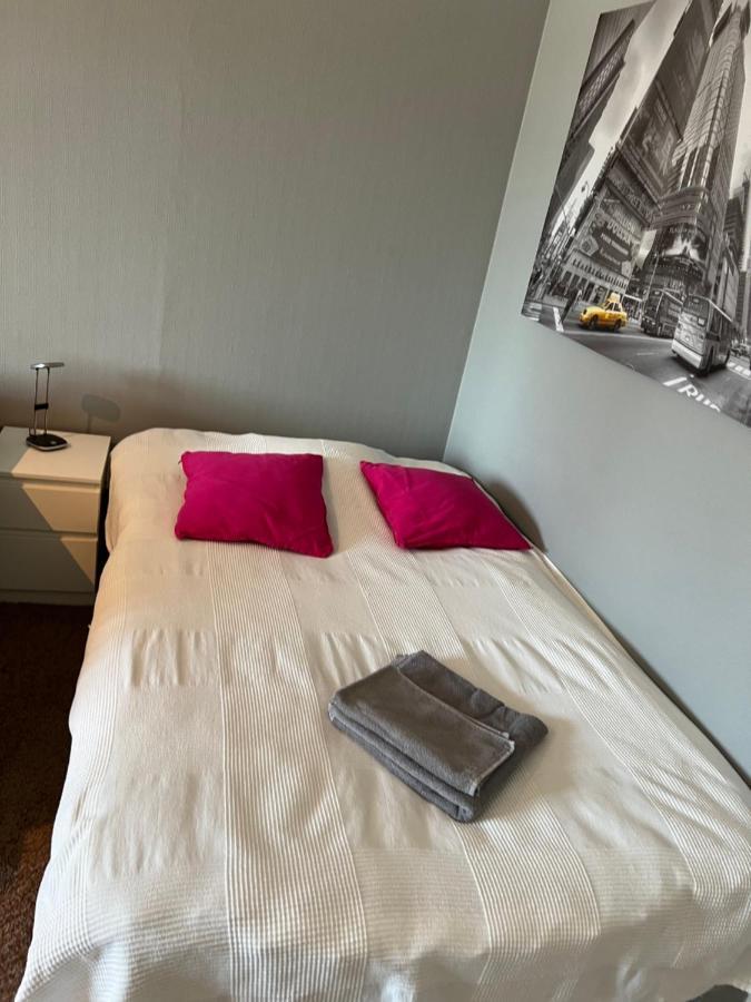 Kemi City L Near Snowcastle, 2 Rooms, Kitchen, Glazed Balcony, Free Parking On Street Luaran gambar