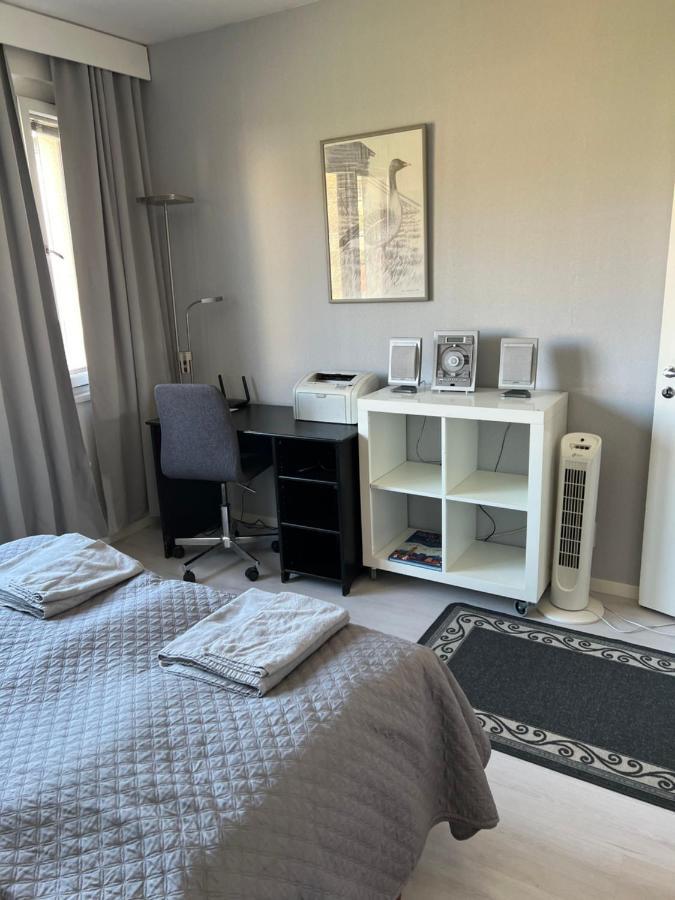 Kemi City L Near Snowcastle, 2 Rooms, Kitchen, Glazed Balcony, Free Parking On Street Luaran gambar
