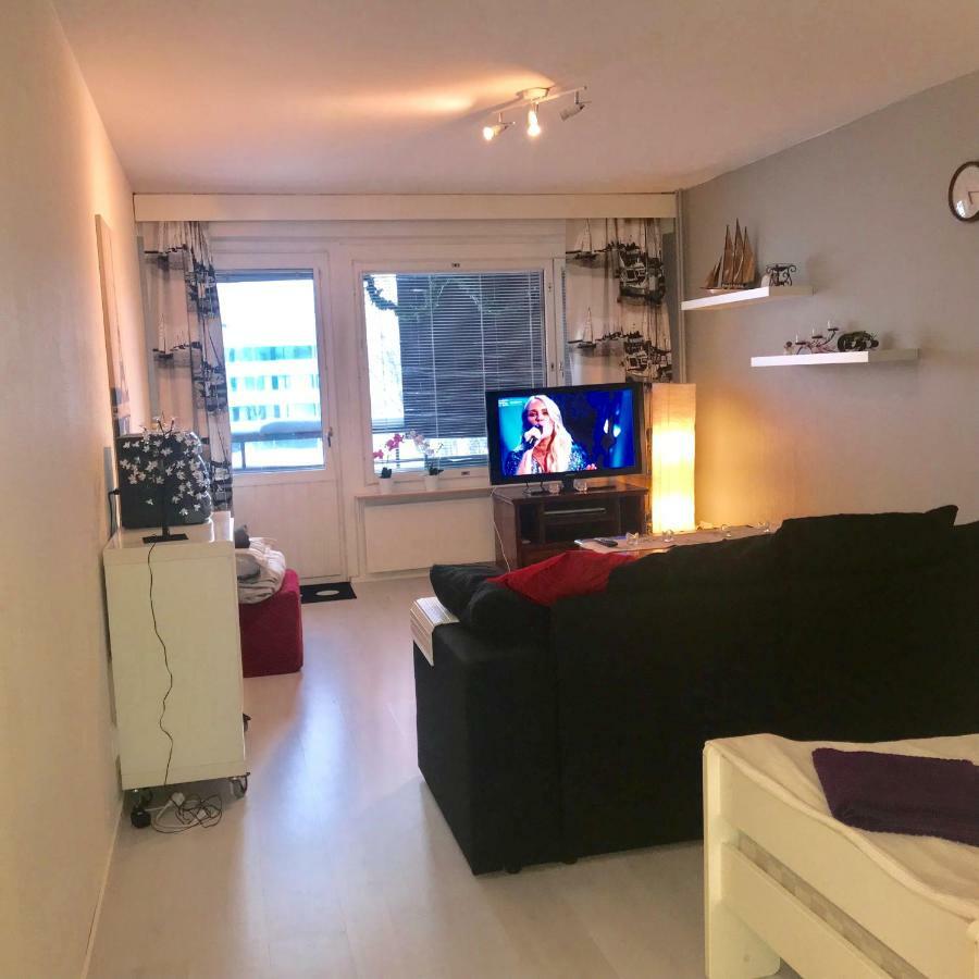 Kemi City L Near Snowcastle, 2 Rooms, Kitchen, Glazed Balcony, Free Parking On Street Luaran gambar